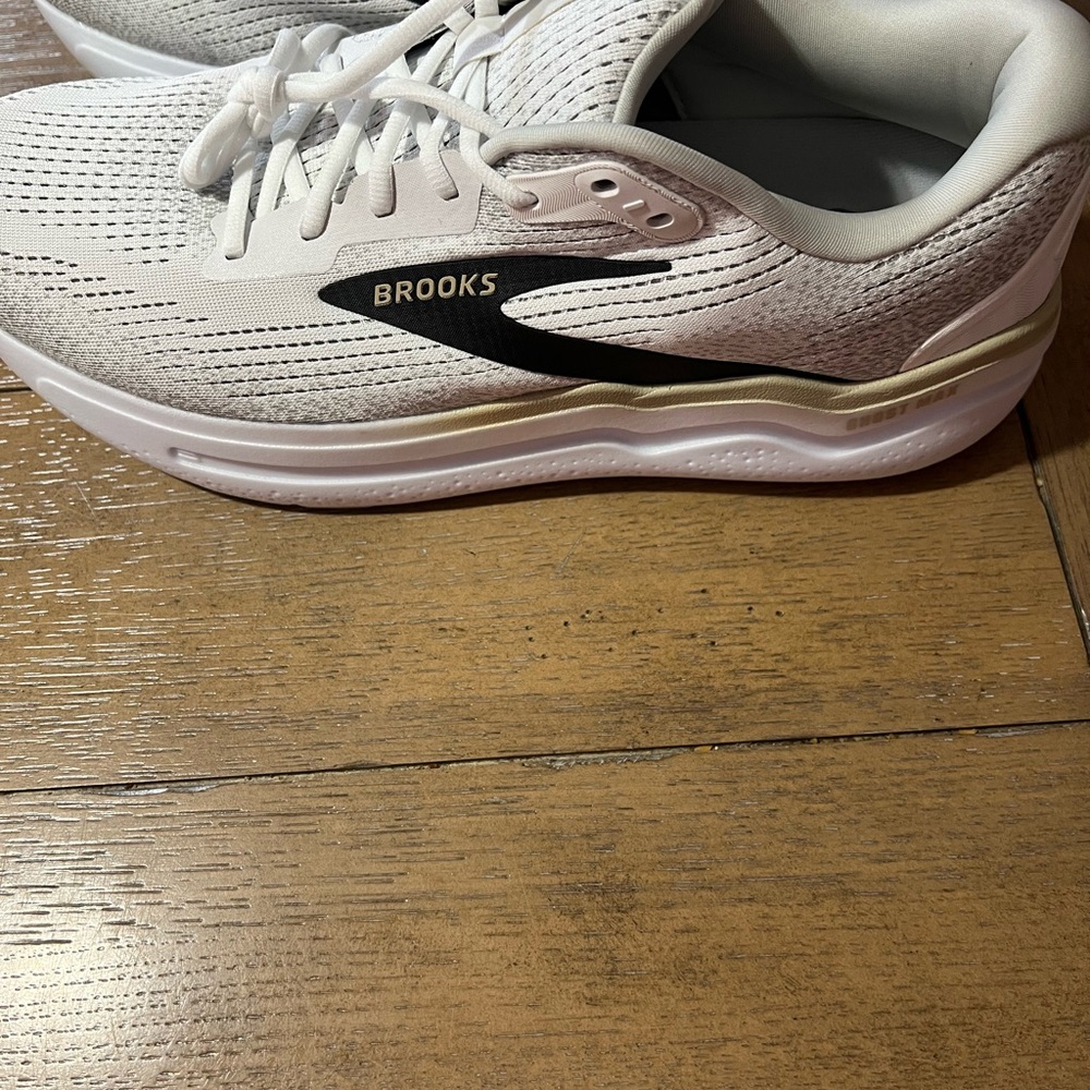 Brooks Men's Ghost Max 2 Athletic Shoes - Picture 2 of 8
